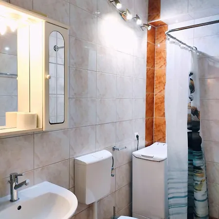 Kastel Stafilic Comfortable Apartment Kastela